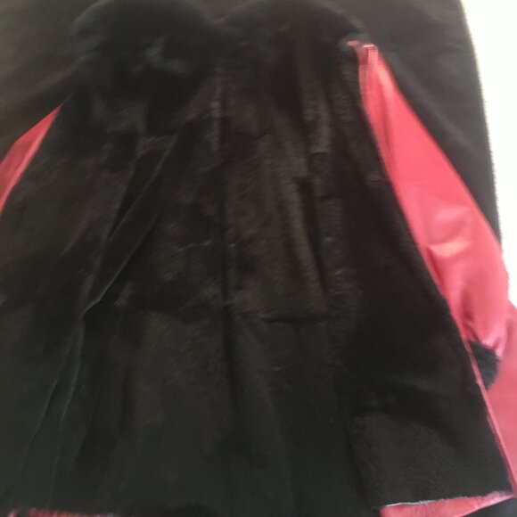 RONCARATI, ITALIAN MADE, DESIGNER WOMEN'S OVINE LEATHER COAT, SIZE 42 - Picture 2 of 7